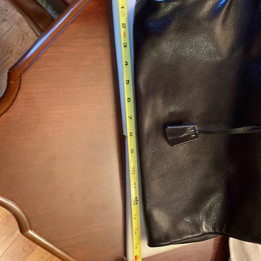 PRADA doctors bag/satchel Black in Excellent pre owned condition. - Picture 10 of 13